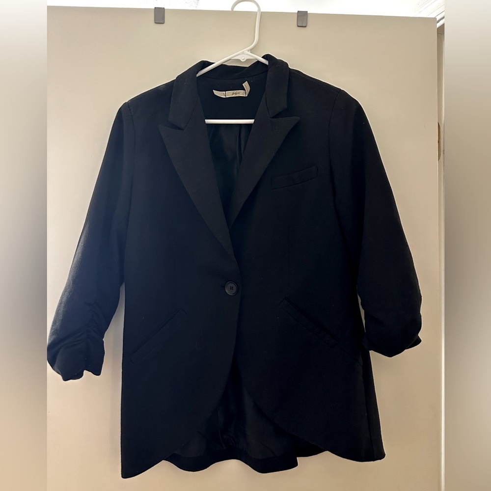 Black blazer for women (Gibson)